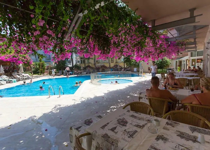 Erkaptan Apart ألانيا